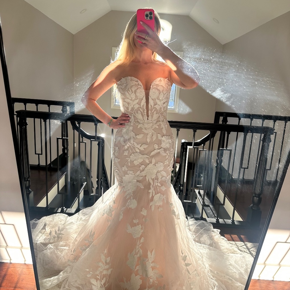Wedding dress Maggie sottero